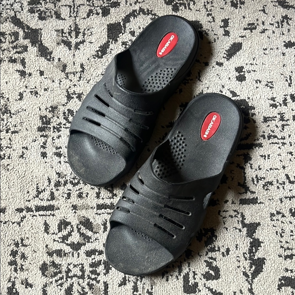 Men’s Okabashi Black Sandals Stylish Flip-Flops